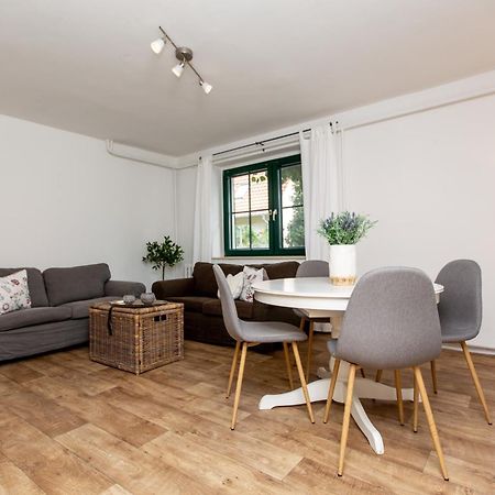Appartement Kleines Landdomiziel à Damerow Extérieur photo